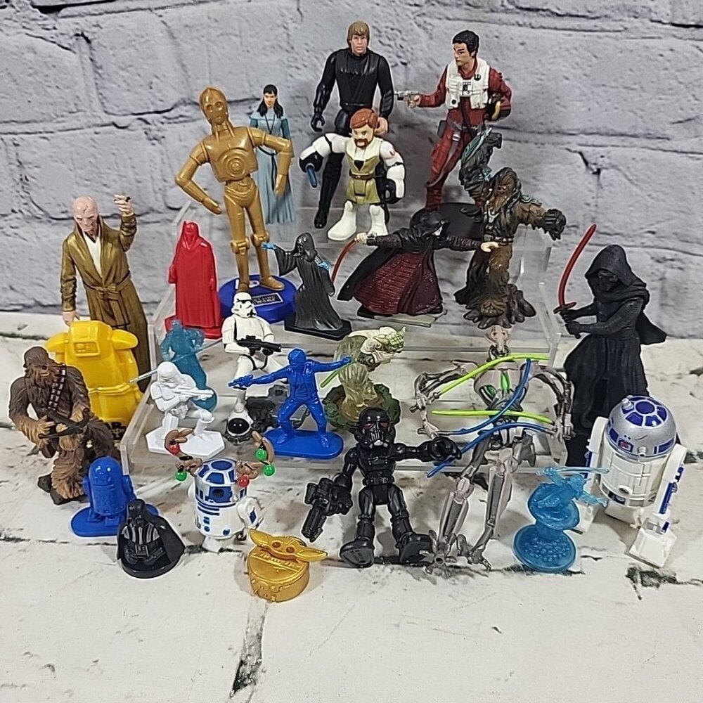 Star Wars Action Figures Large Lot Assorted Characters Movies R2D2 Luke Chewy